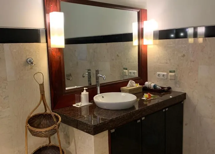 ホテル Teluk Karang Dive & 4*